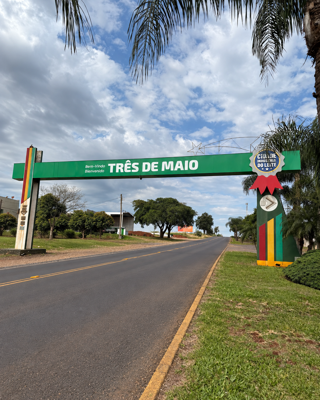 Três de Maio